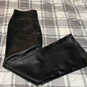 GAP Black Vegan Leather Highrise 70’s Flare Pants Size 10/30